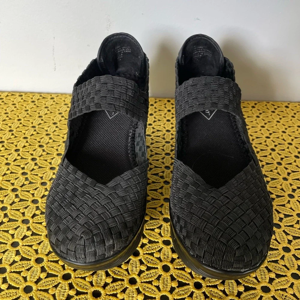 NWOT St. John's Bay Black Woven Wedge Shoes, Size 7 - Picture 3 of 7